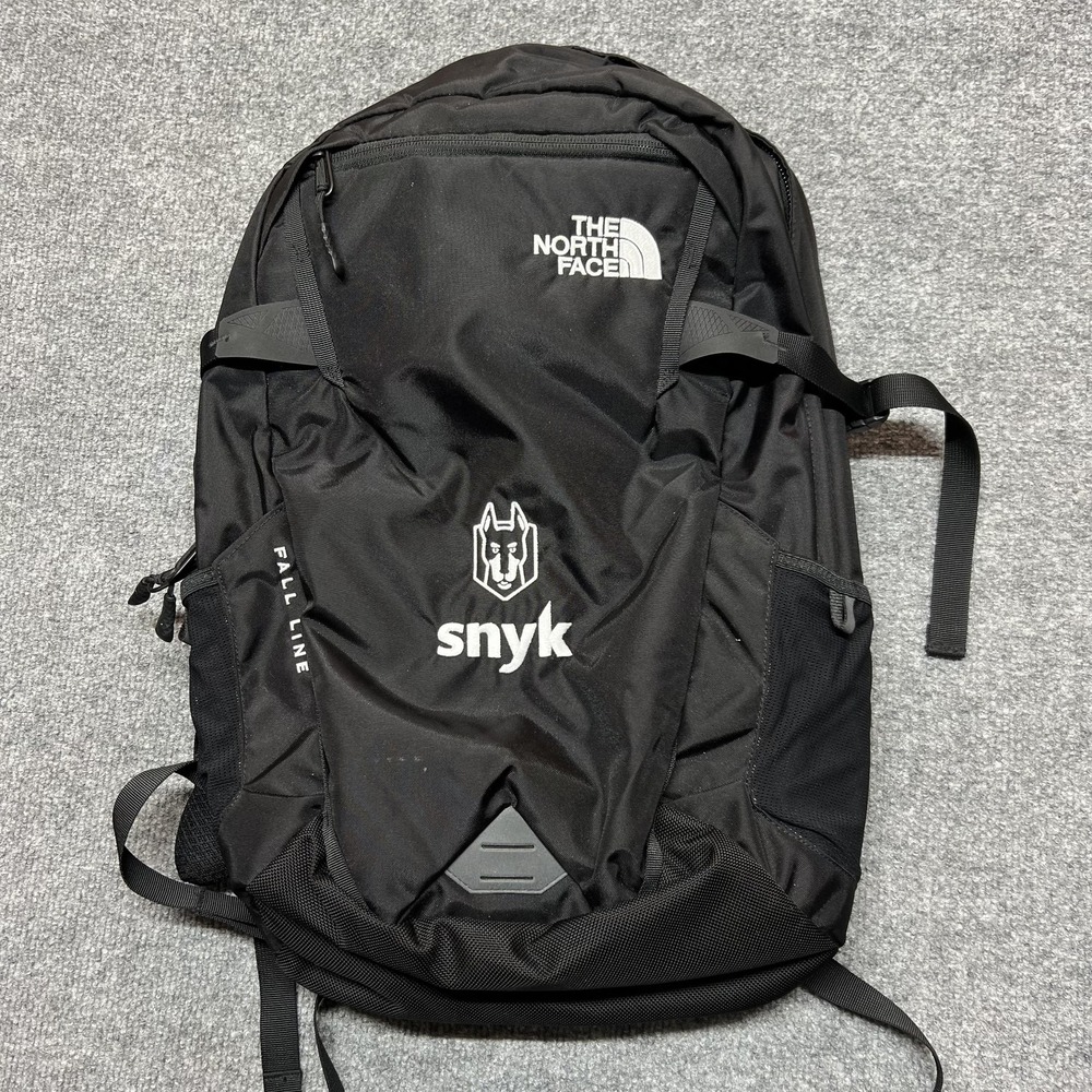 The North Face Black Fall Line Snyk Backpack FlexVent Mens Laptop Daypack